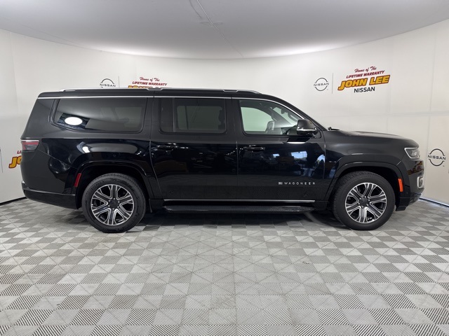 2023 Diamond Black Crystal Pearlcoat Jeep Wagoneer L Series II 4X4 SUV