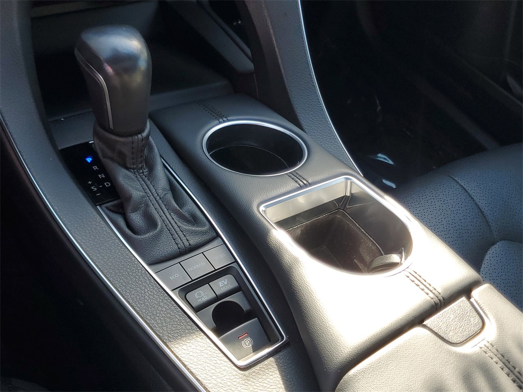 used 2021 Toyota Avalon Hybrid car, priced at $24,895