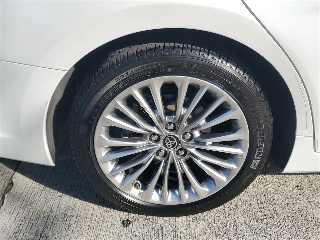 used 2021 Toyota Avalon Hybrid car, priced at $24,895