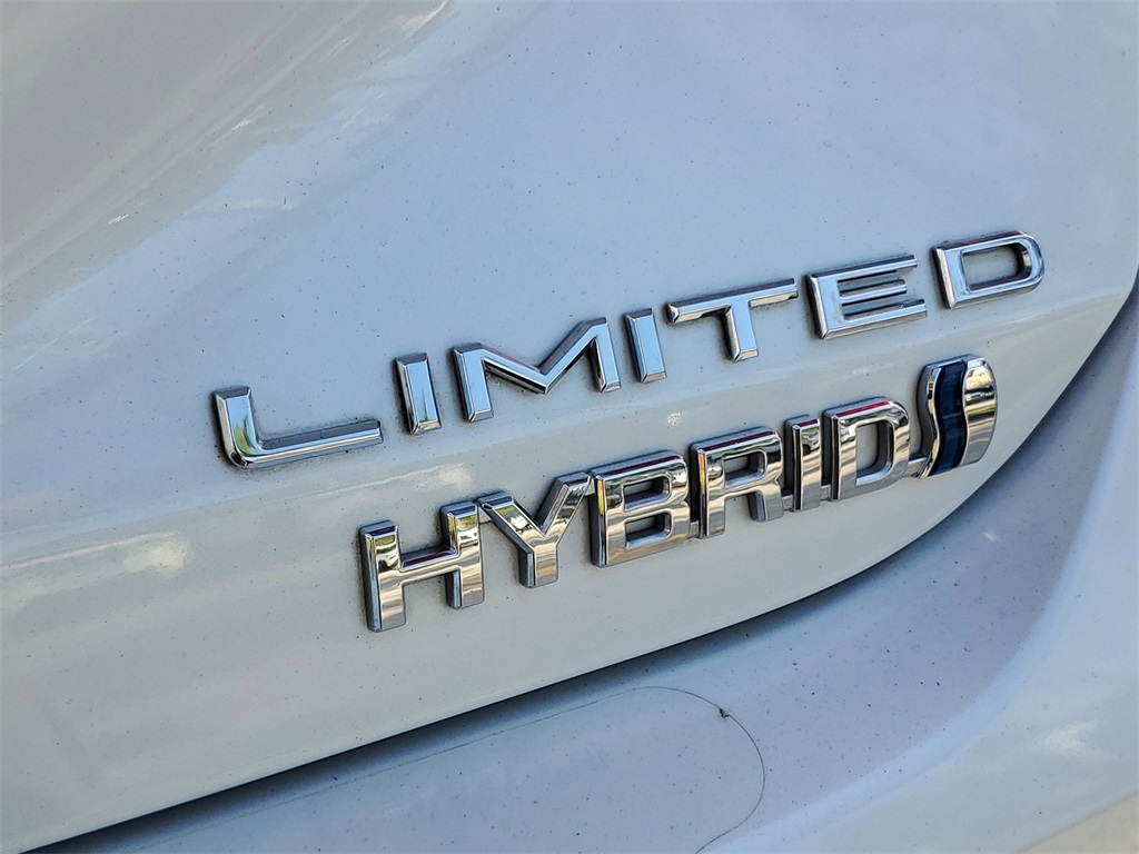 used 2021 Toyota Avalon Hybrid car, priced at $24,895