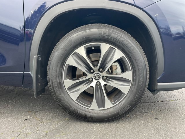 used 2020 Toyota Highlander car, priced at $29,983