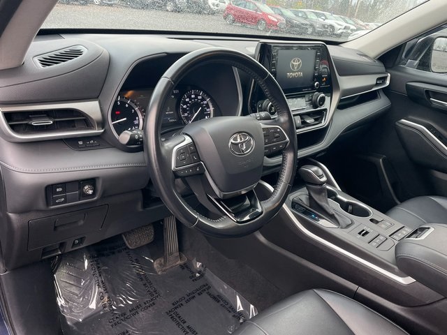 used 2020 Toyota Highlander car, priced at $29,983