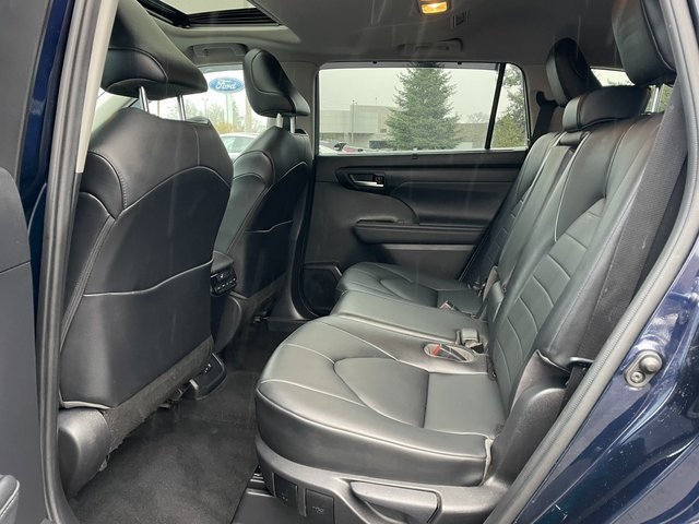 used 2020 Toyota Highlander car, priced at $29,983