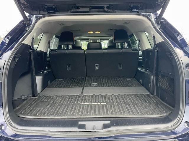 used 2020 Toyota Highlander car, priced at $29,983