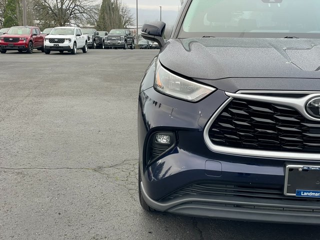 used 2020 Toyota Highlander car, priced at $29,983