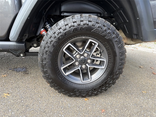 Used 2024 Jeep Gladiator Truck