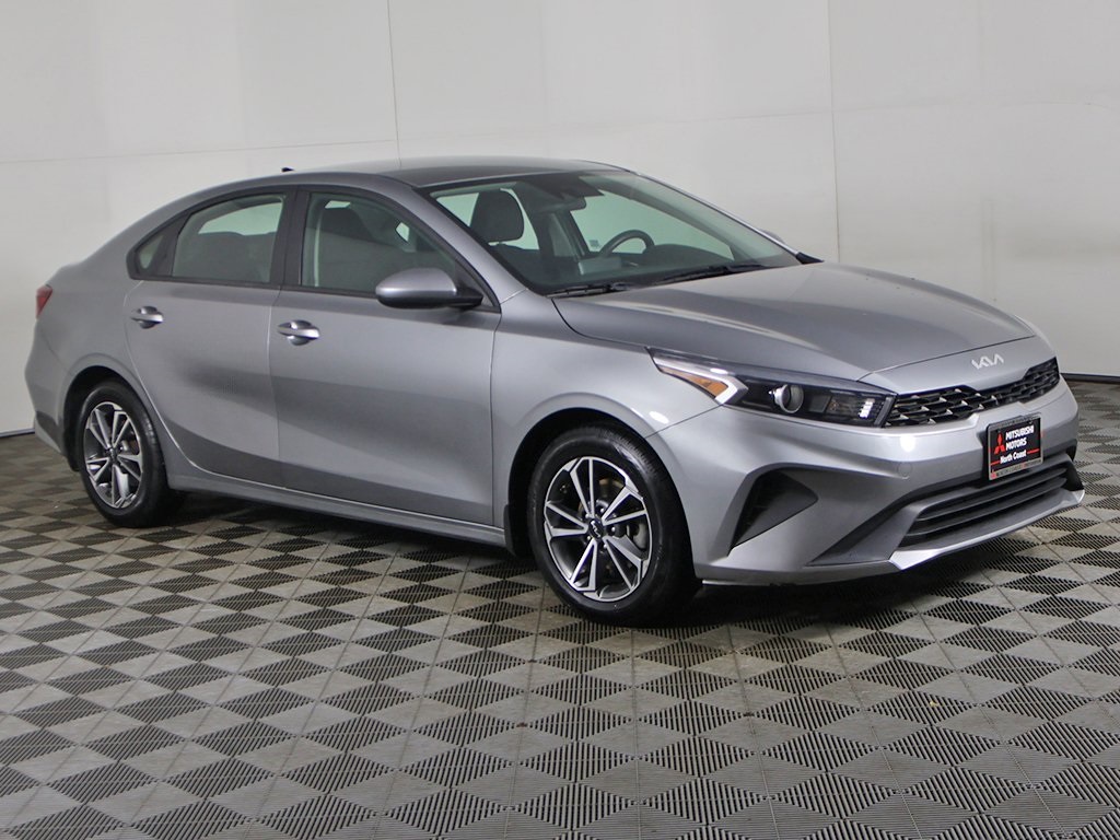 Used 2022 Kia FORTE LXS with VIN 3KPF24ADXNE469222 for sale in Cleveland, OH