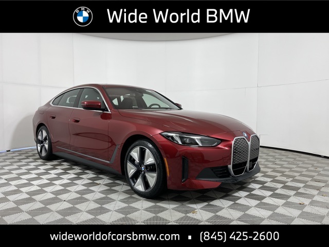 2025 BMW i4 40's photo