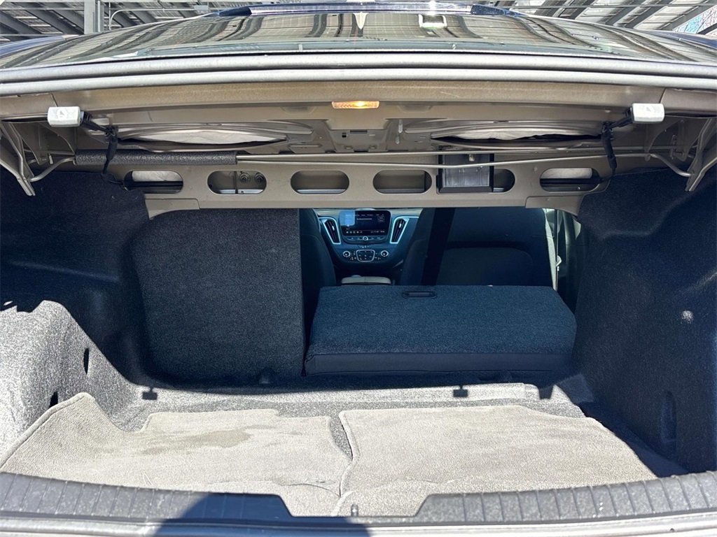 2024 Mineral Gray Metallic Chevrolet Malibu LT FWD Sedan