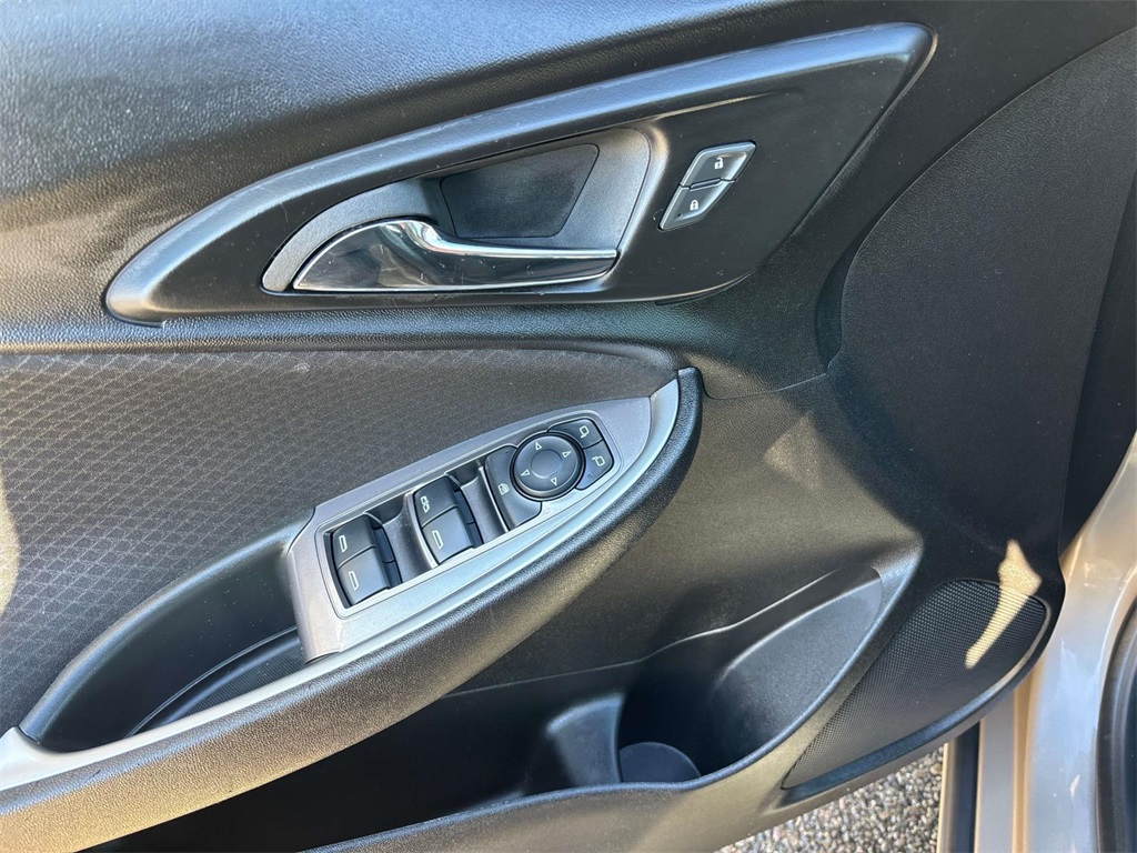 2024 Mineral Gray Metallic Chevrolet Malibu LT FWD Sedan