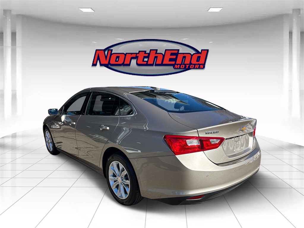 2024 Mineral Gray Metallic Chevrolet Malibu LT FWD Sedan