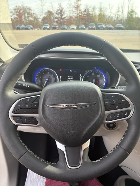 used 2022 Chrysler Pacifica car, priced at $53,903