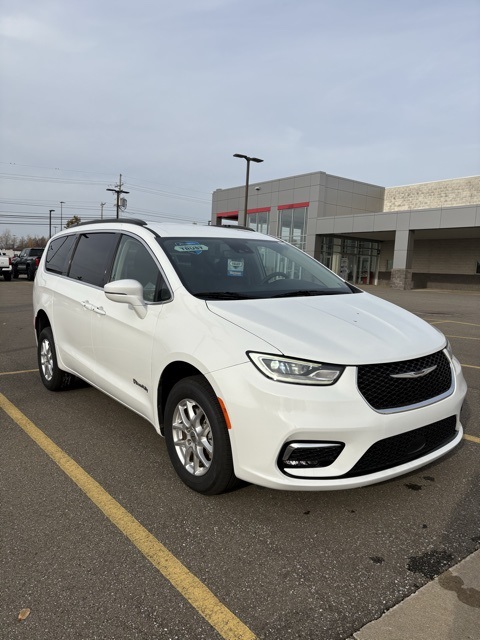 used 2022 Chrysler Pacifica car, priced at $53,903