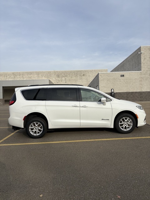 used 2022 Chrysler Pacifica car, priced at $53,903