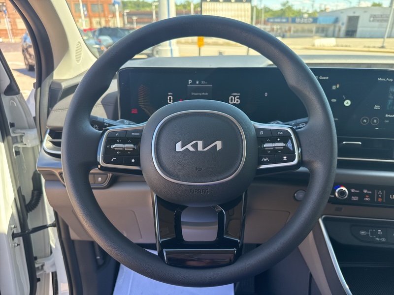 2026 Kia Carnival LX photo 21