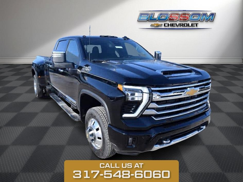 2025 Black Chevrolet Silverado 3500HD High Country 4X4 Truck