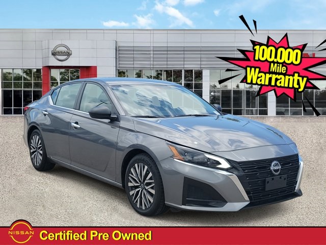 2024 Gun Metallic Nissan Altima 2.5 SV Sedan