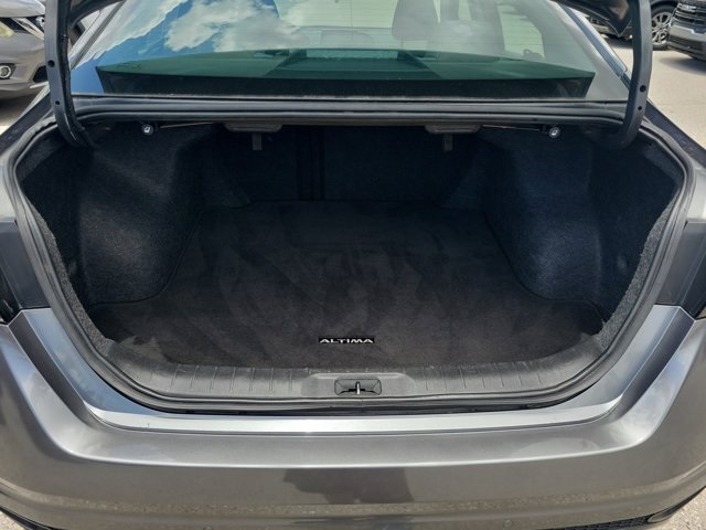 2024 Gun Metallic Nissan Altima 2.5 SV FWD Sedan
