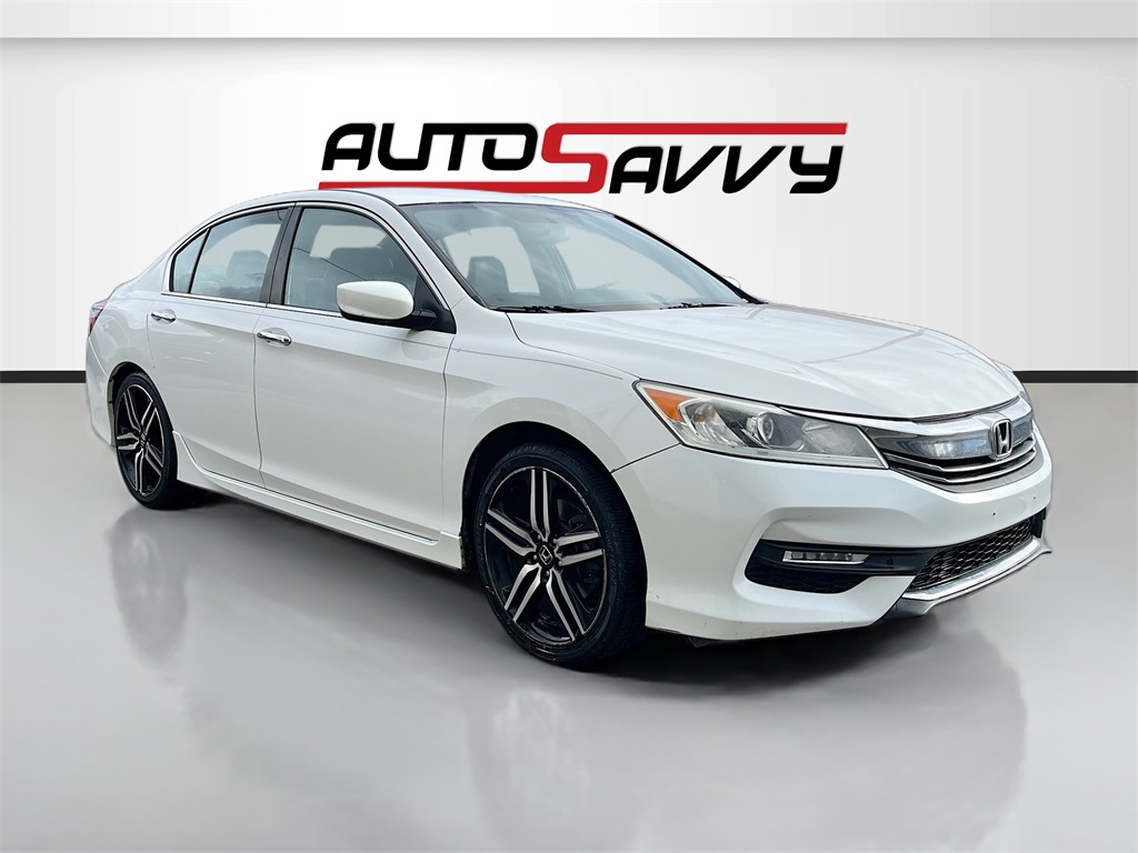 2017 Honda Accord Sport's photo