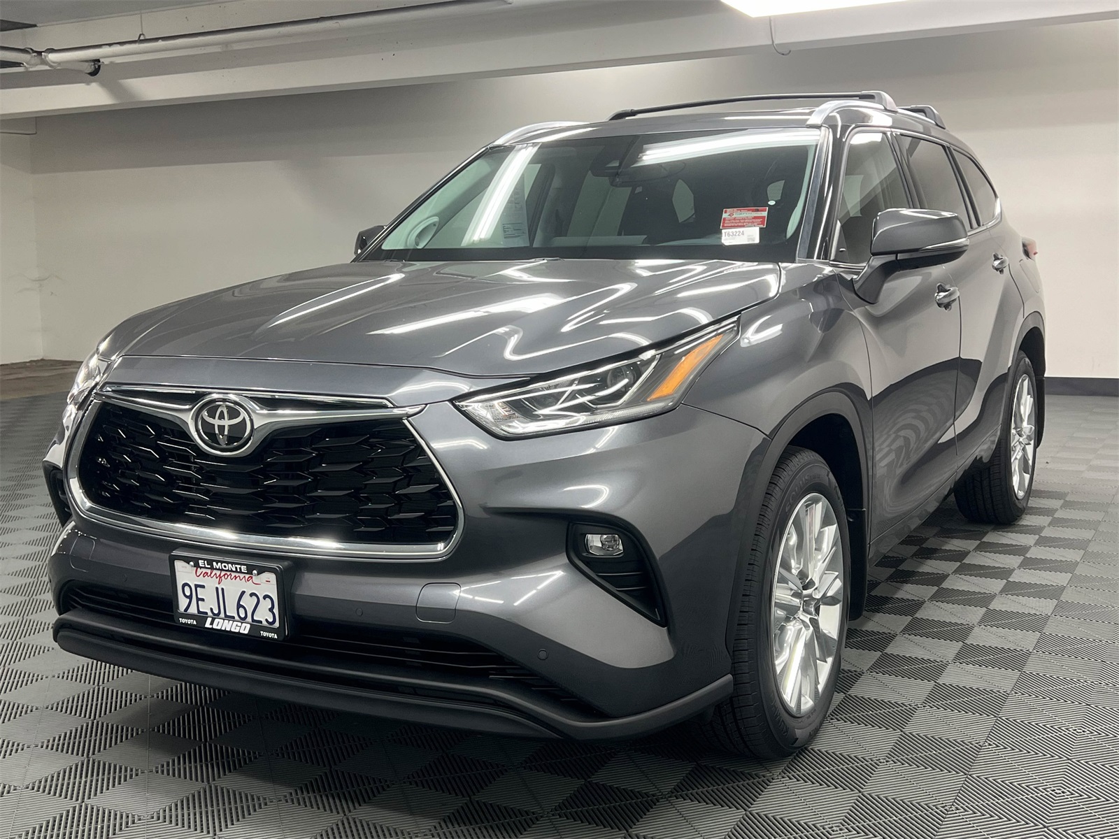 used 2023 Toyota Highlander car, priced at $36,888