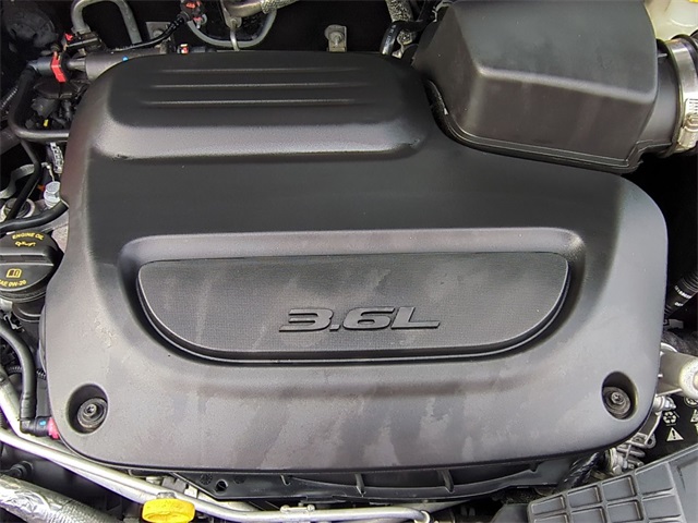 used 2024 Chrysler Pacifica car, priced at $26,911