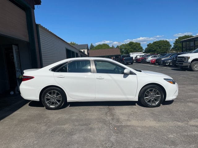Used 2017 Toyota Camry SE with VIN 4T1BF1FK7HU408579 for sale in Saint Albans City, VT