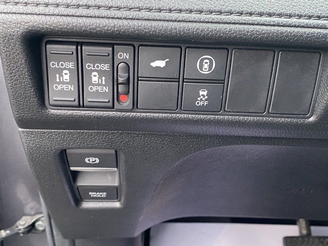 used 2024 Honda Odyssey car, priced at $33,595