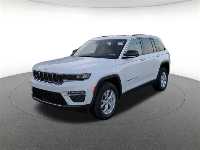 used 2023 Jeep Grand Cherokee car, priced at $32,990