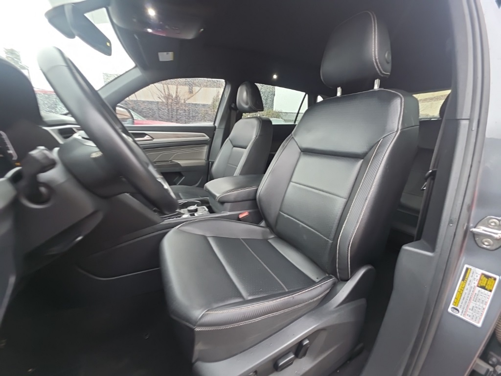 used 2022 Volkswagen Atlas Cross Sport car, priced at $20,895