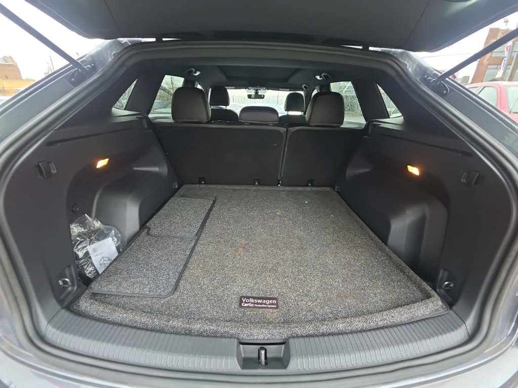 used 2022 Volkswagen Atlas Cross Sport car, priced at $20,895