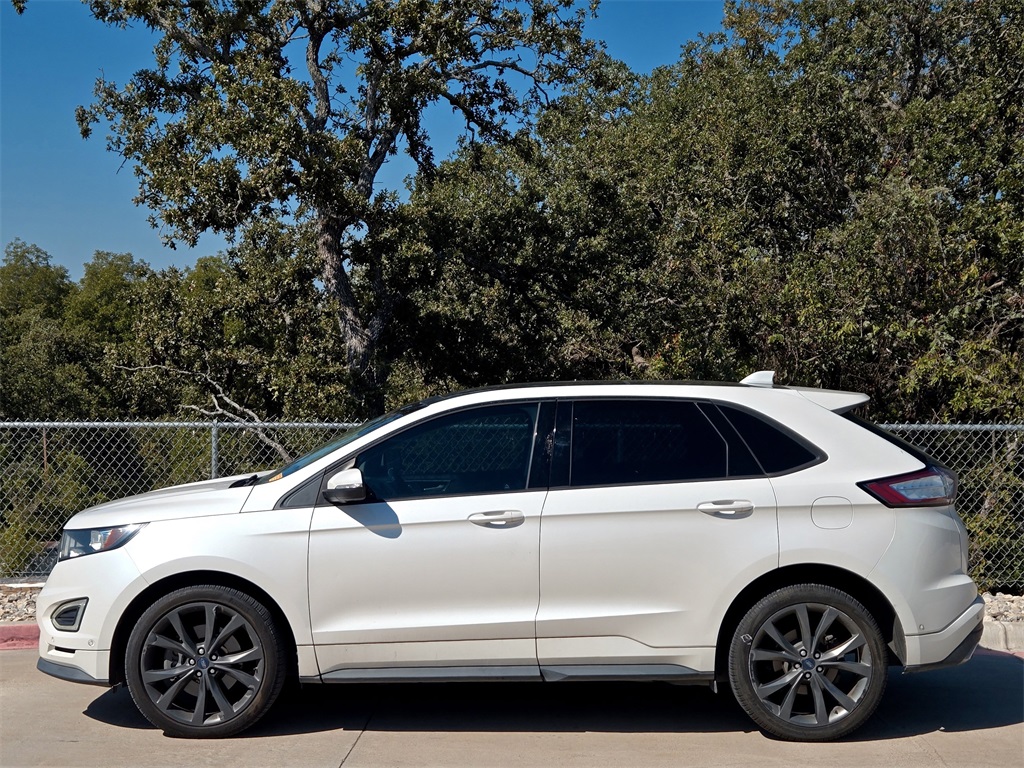2015 Ford Edge Sport photo 3