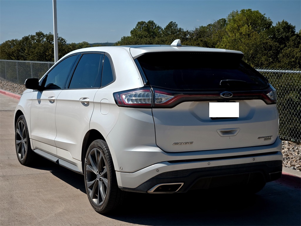2015 Ford Edge Sport photo 4