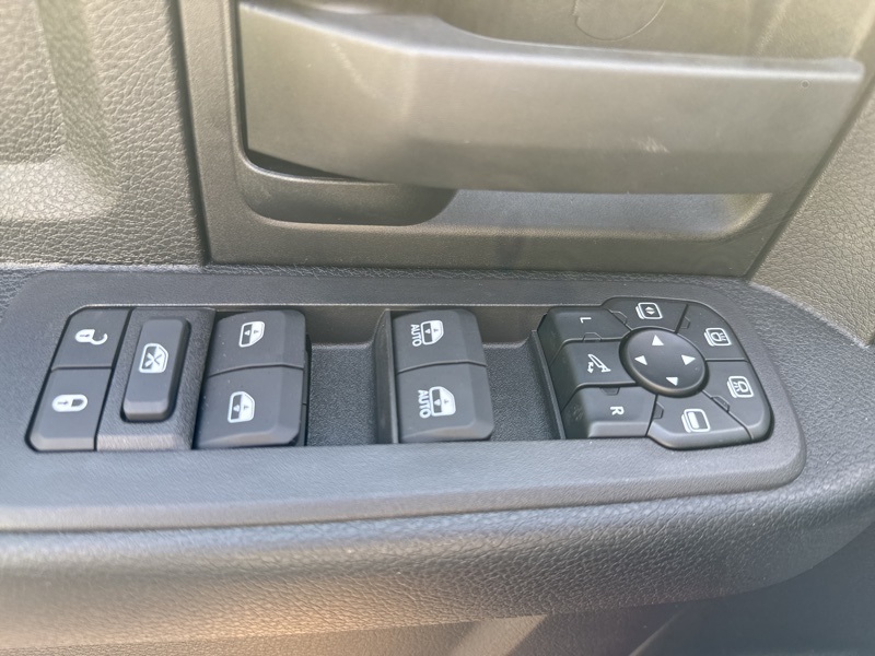 2026 Ram 2500 Tradesman photo 21