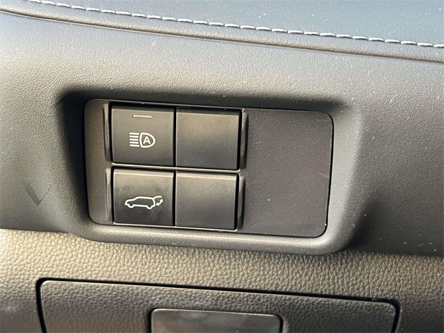 used 2022 Toyota Highlander car, priced at $36,689