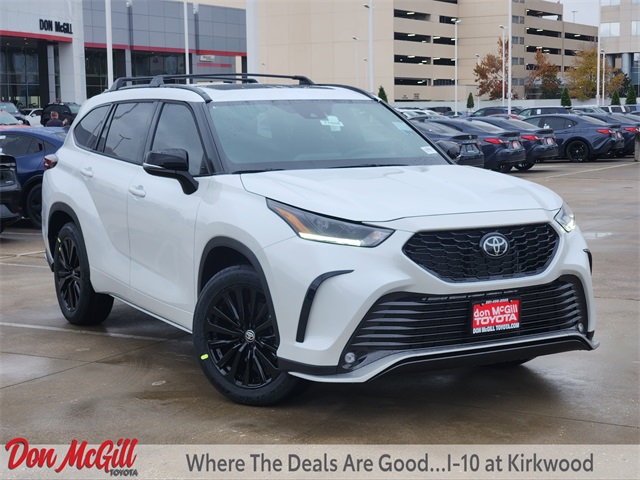 2026 Toyota Highlander XSE's photo