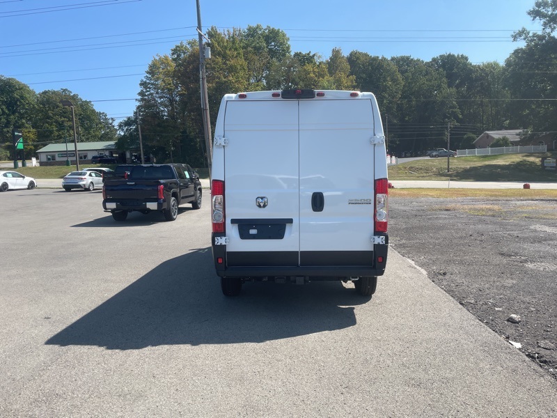 2025 Ram ProMaster 2500 photo 3