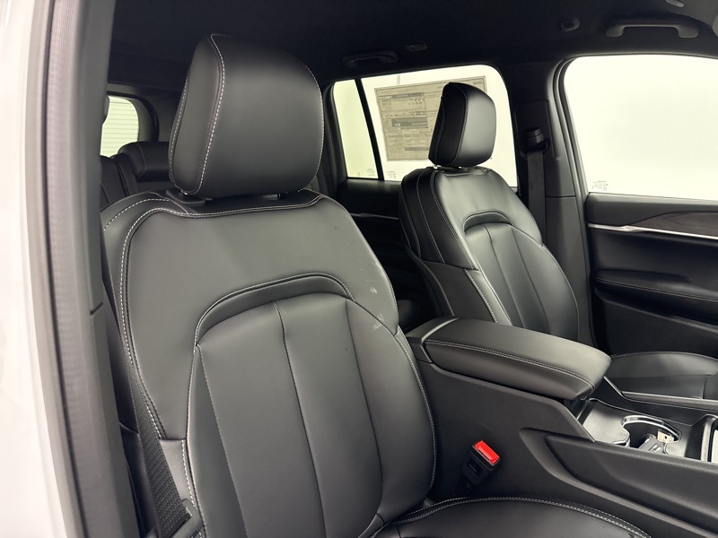 New 2025 Jeep Grand Cherokee SUV