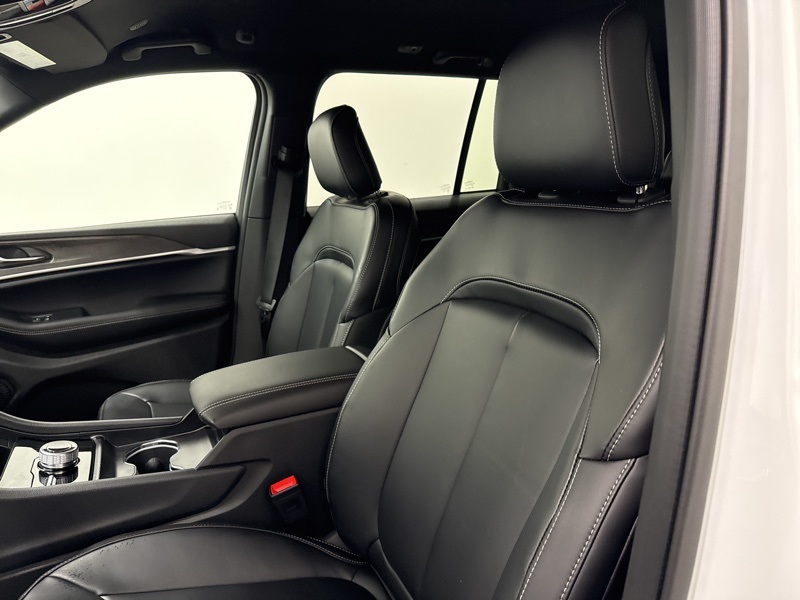 New 2025 Jeep Grand Cherokee SUV