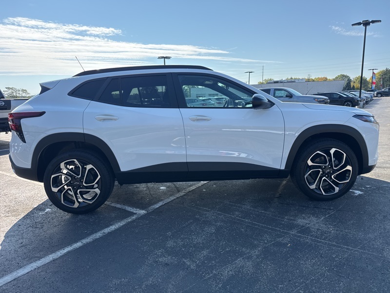 Used 2025 Chevrolet Trax SUV