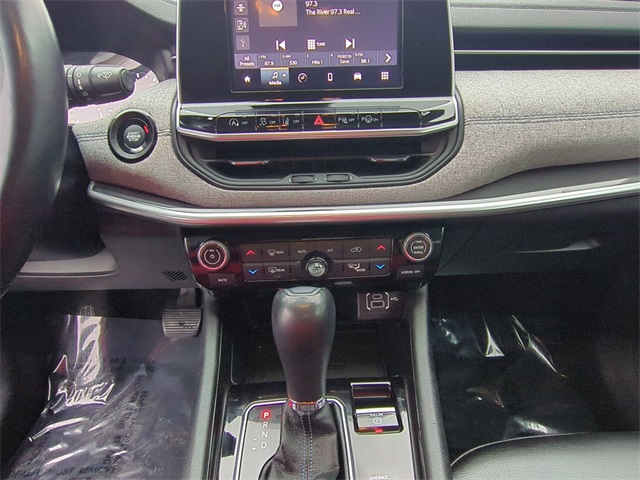 used 2022 Jeep Compass car, priced at $17,911