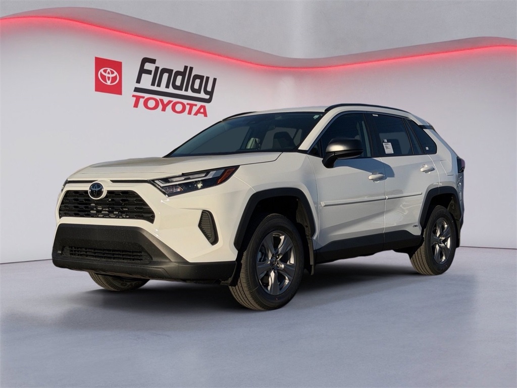 2025 Toyota RAV4 LE's photo