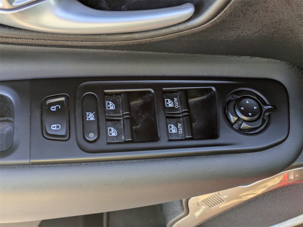 Image 10 of Savvy Certified 2023 Jeep Renegade Latitude 4WD