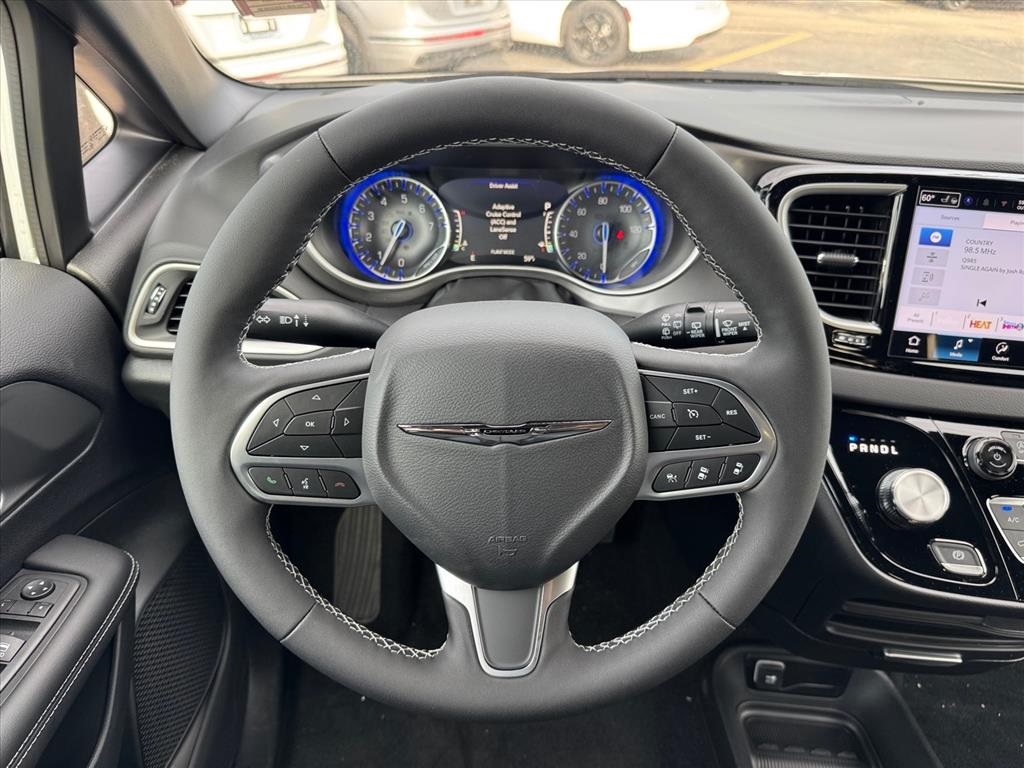 2026 Chrysler Voyager LX photo 10