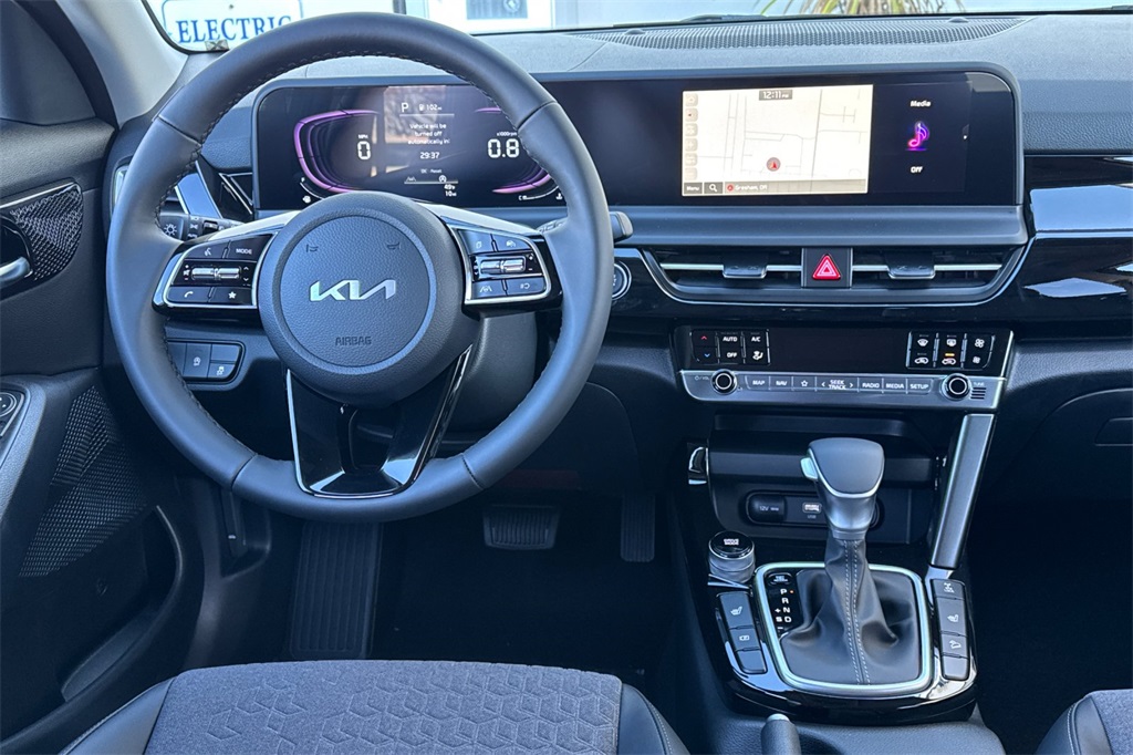 new 2026 Kia Seltos car, priced at $28,930