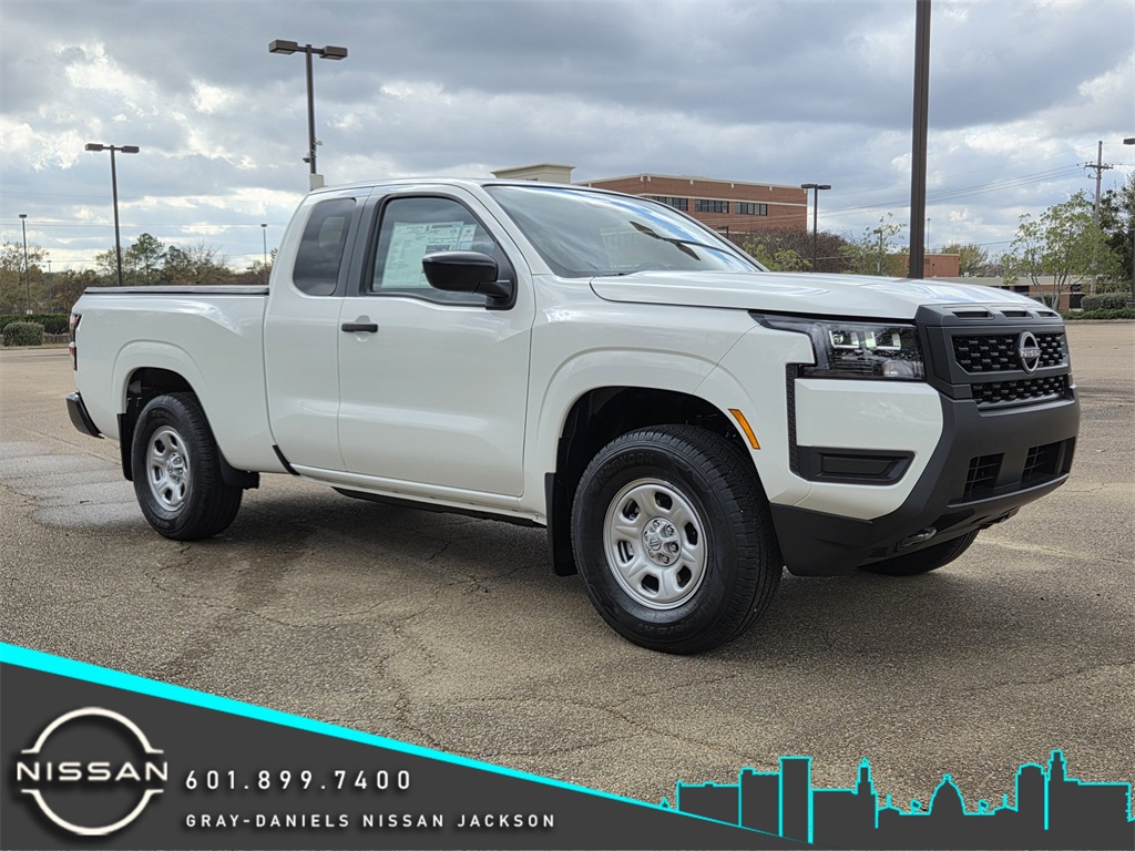 2026 Nissan Frontier S's photo