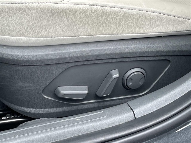 used 2024 Hyundai Sonata Hybrid car, priced at $30,788