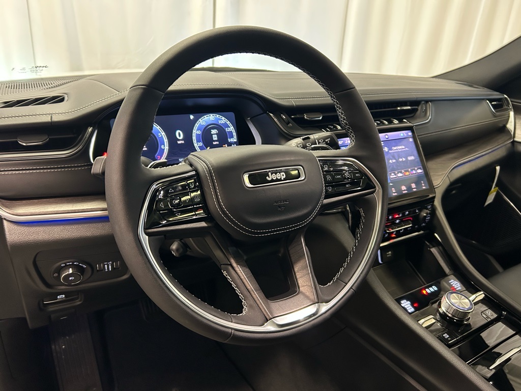 new 2025 Jeep Grand Cherokee L car, priced at $60,653