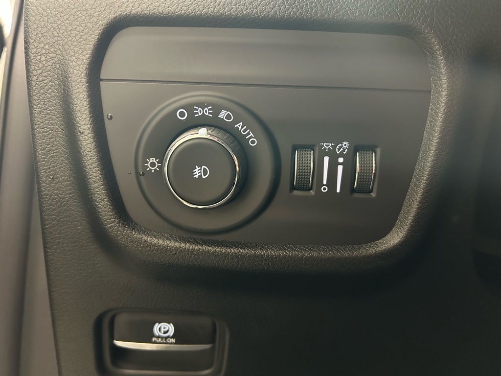 new 2025 Jeep Grand Cherokee L car, priced at $60,653