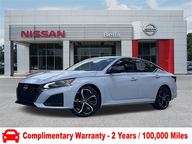 2023 Gray Sky Pearl Nissan Altima 2.5 SR FWD Sedan