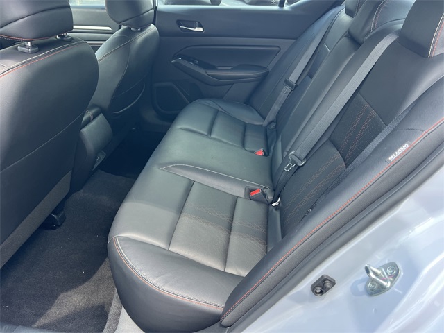 2023 Gray Sky Pearl Nissan Altima 2.5 SR FWD Sedan